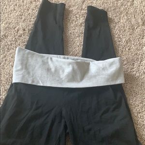 VS pink yoga leggings